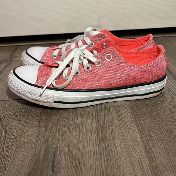 Pink Women’s Converse - Picture 5 of 5